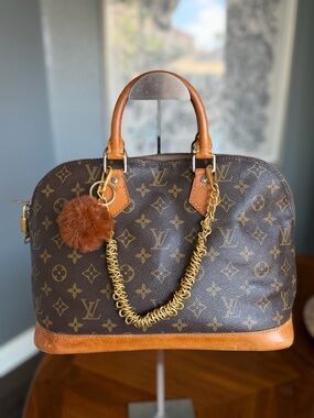 Louis Vuitton Alma PM